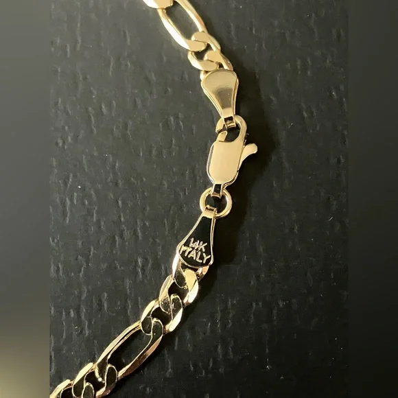 Solid Figaro Bracelet 14K Yellow Gold Filled 8” - Picture 3 of 6